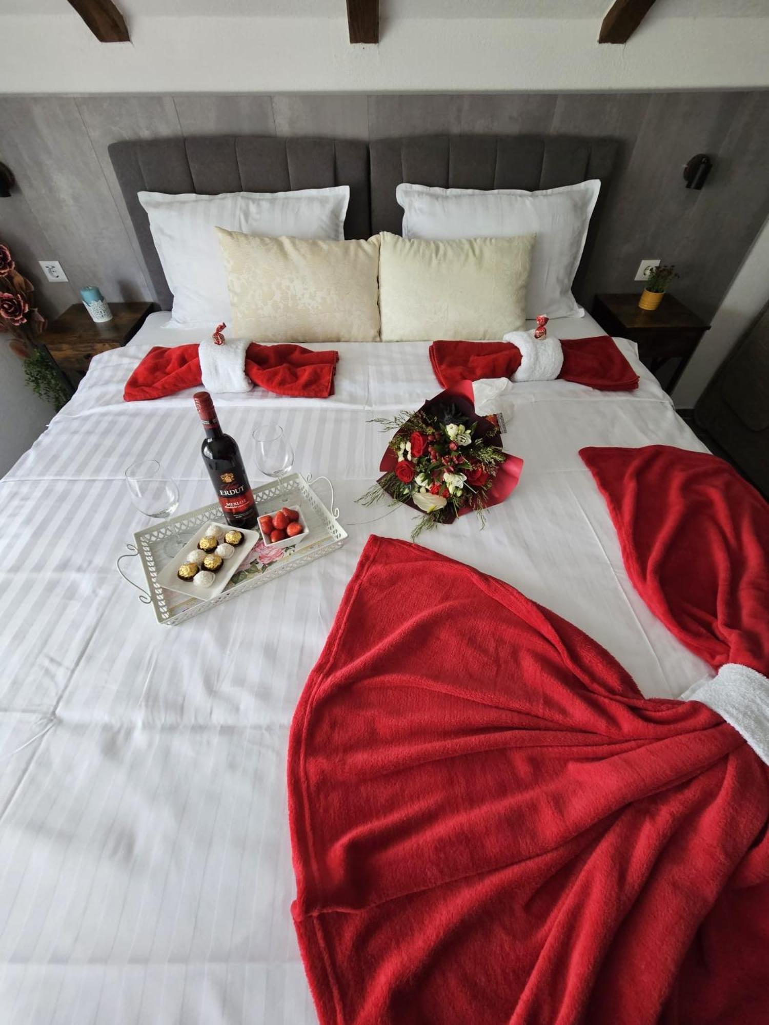 Ana Apartman Gračac Kültér fotó