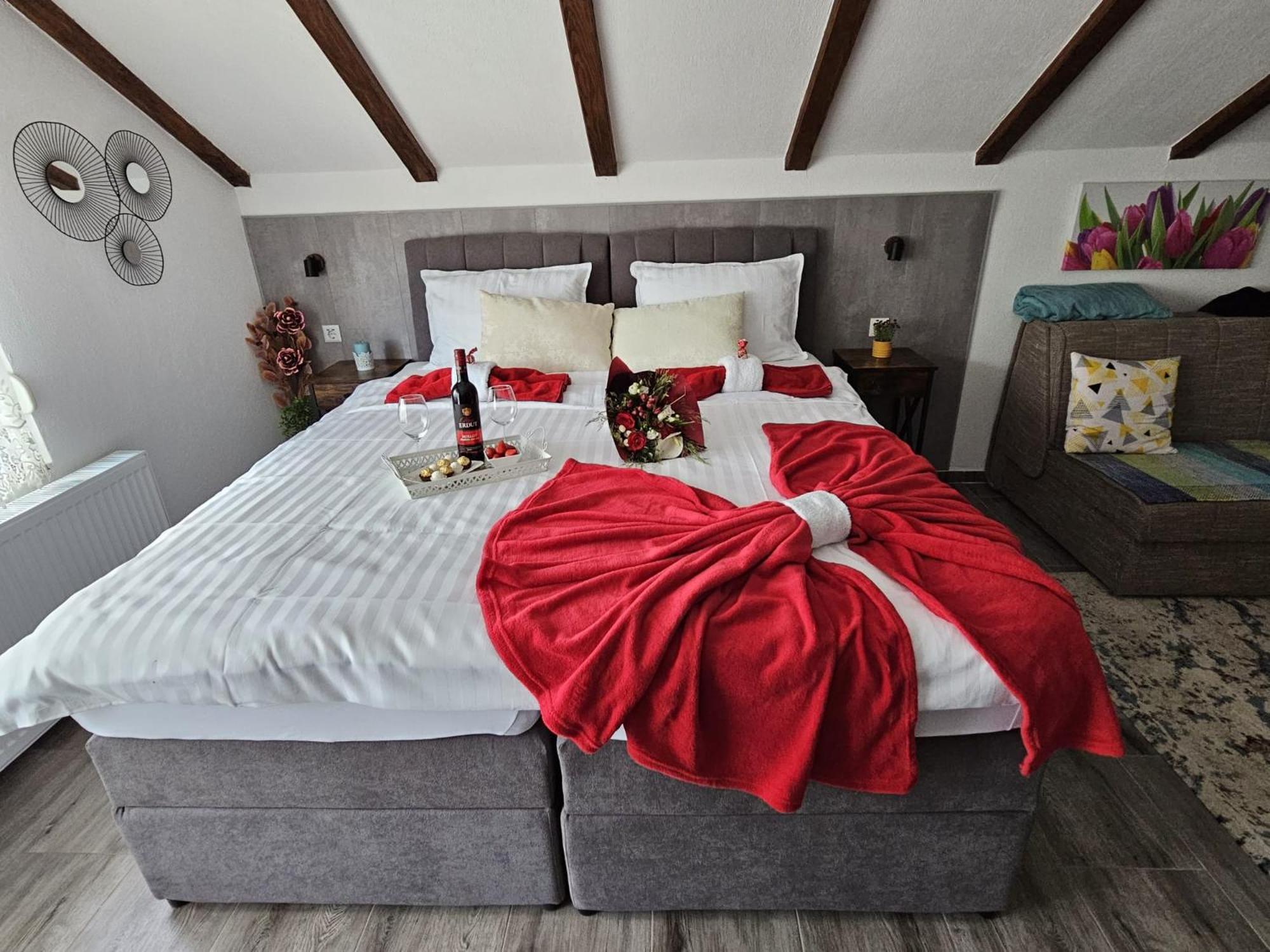 Ana Apartman Gračac Kültér fotó